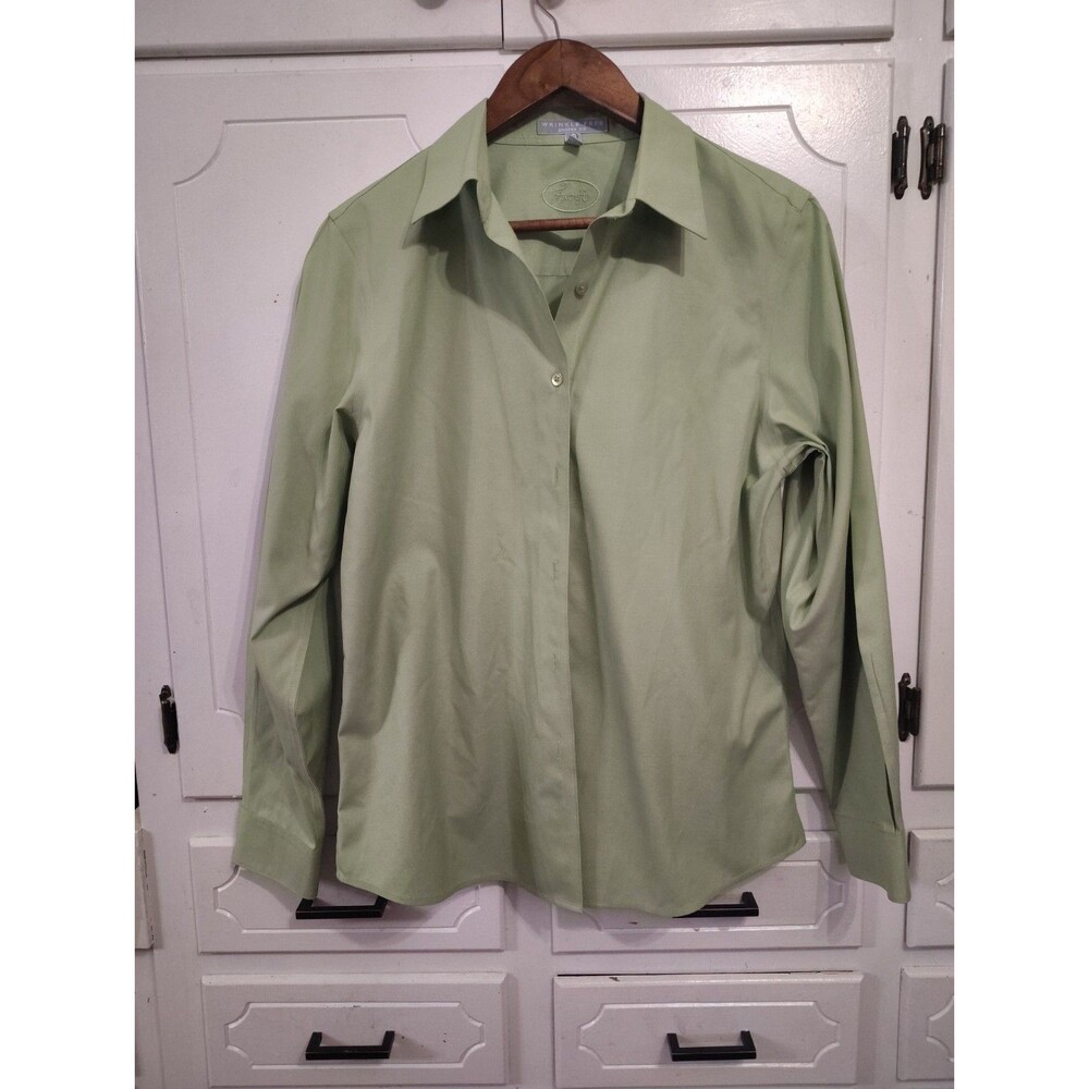 Foxcroft Women's Non-Iron Shaped Fit Size 10 Green Mint  Button Up Shirt